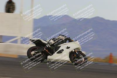 media/Dec-17-2022-SoCal Trackdays (Sat) [[224abd9271]]/Turn 9 Side (245pm)/